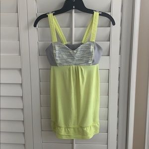 Lululemon Workout Top 🍋